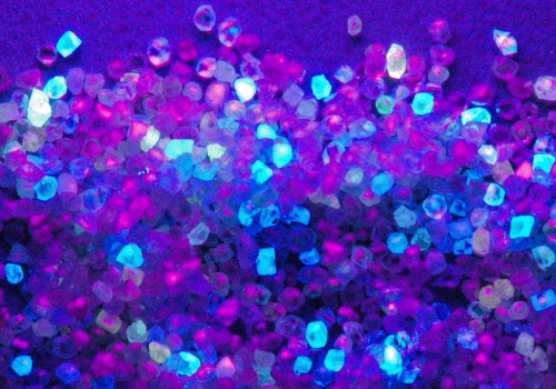 Does Real Diamonds Glow Under Blacklight?